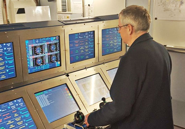 Man working with MEM simulator